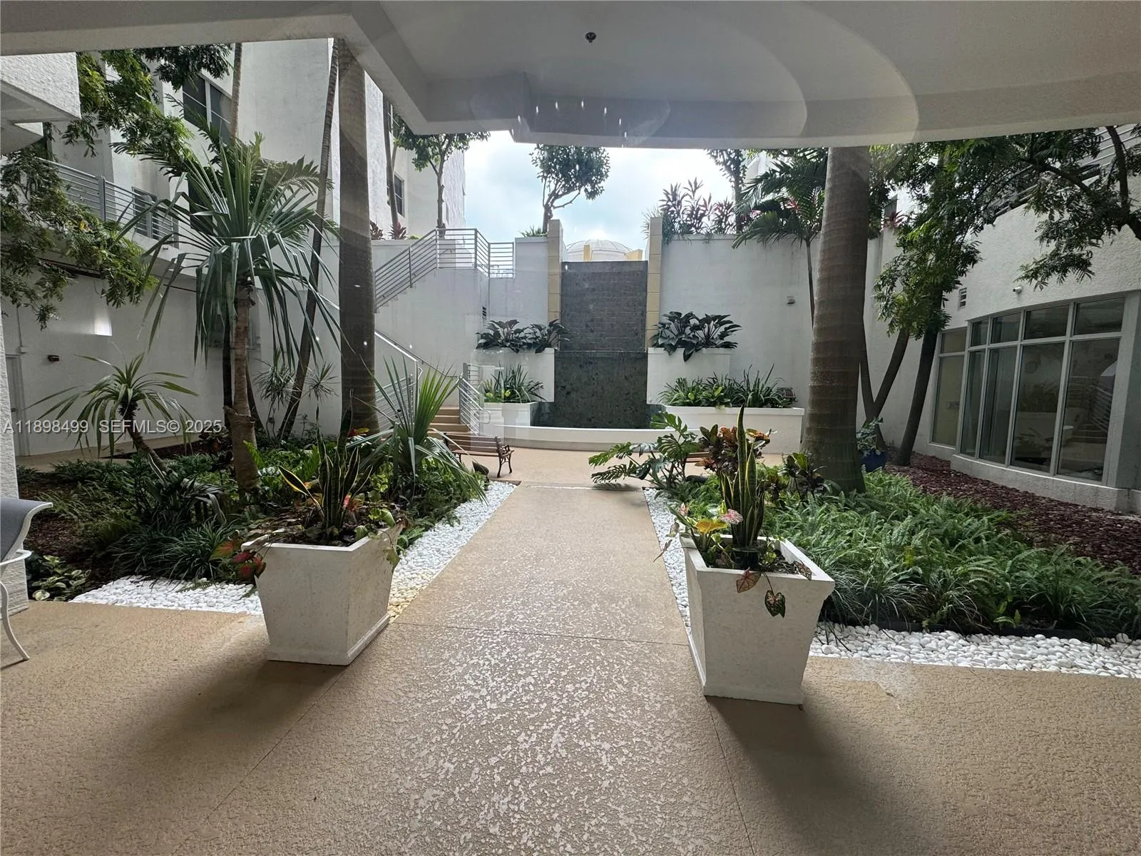 Lobby Patio with private sitting area