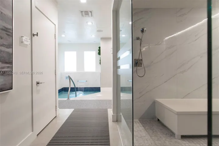 Blue & Green Diamond - Club House