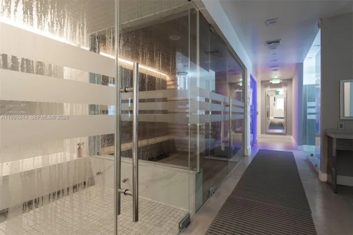 Blue & Green Diamond - Club House