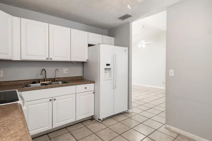Kitchen 5692