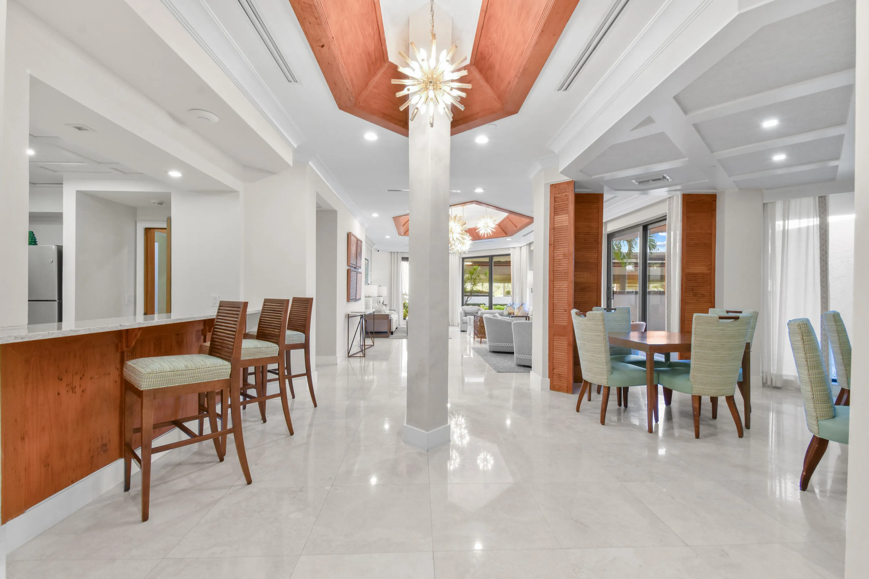 3322CasseekeyIslandRd,Apt302(56)