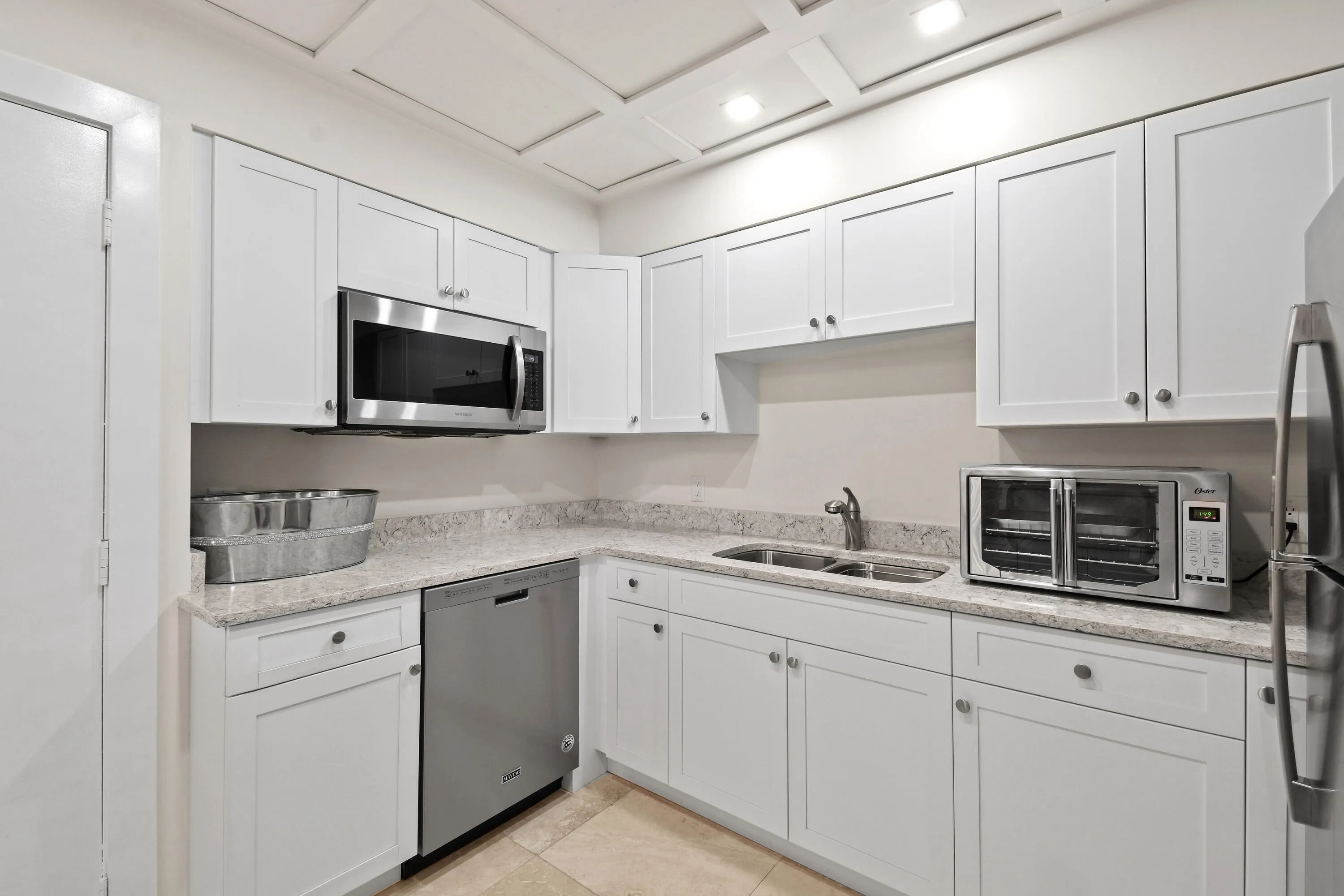 3322CasseekeyIslandRd,Apt302(59)