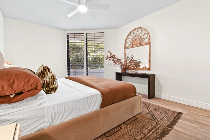 3322CasseekeyIslandRd,Apt302(30)