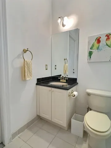 5th bedroom bath