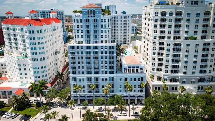 33_255_Evernia_St_Aerials_and_Amenities9