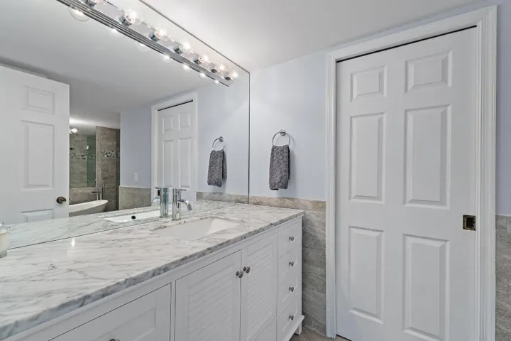 Master bath 2