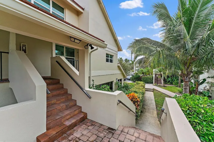 Stair landing