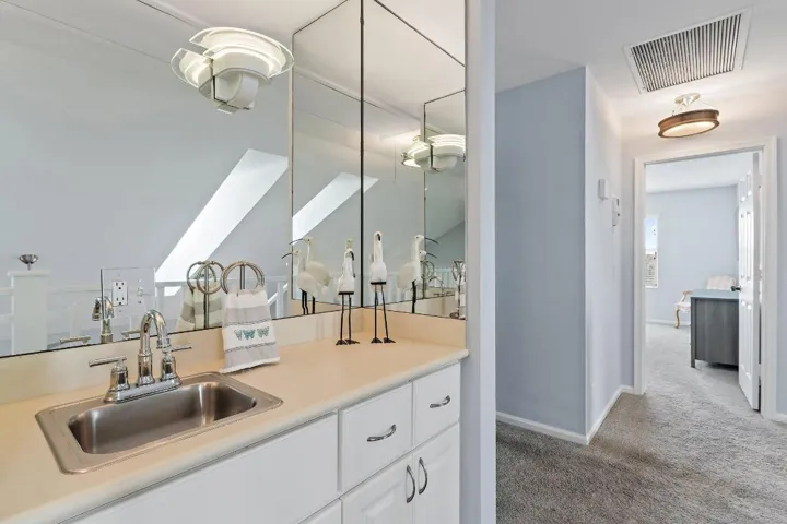 Wet bar