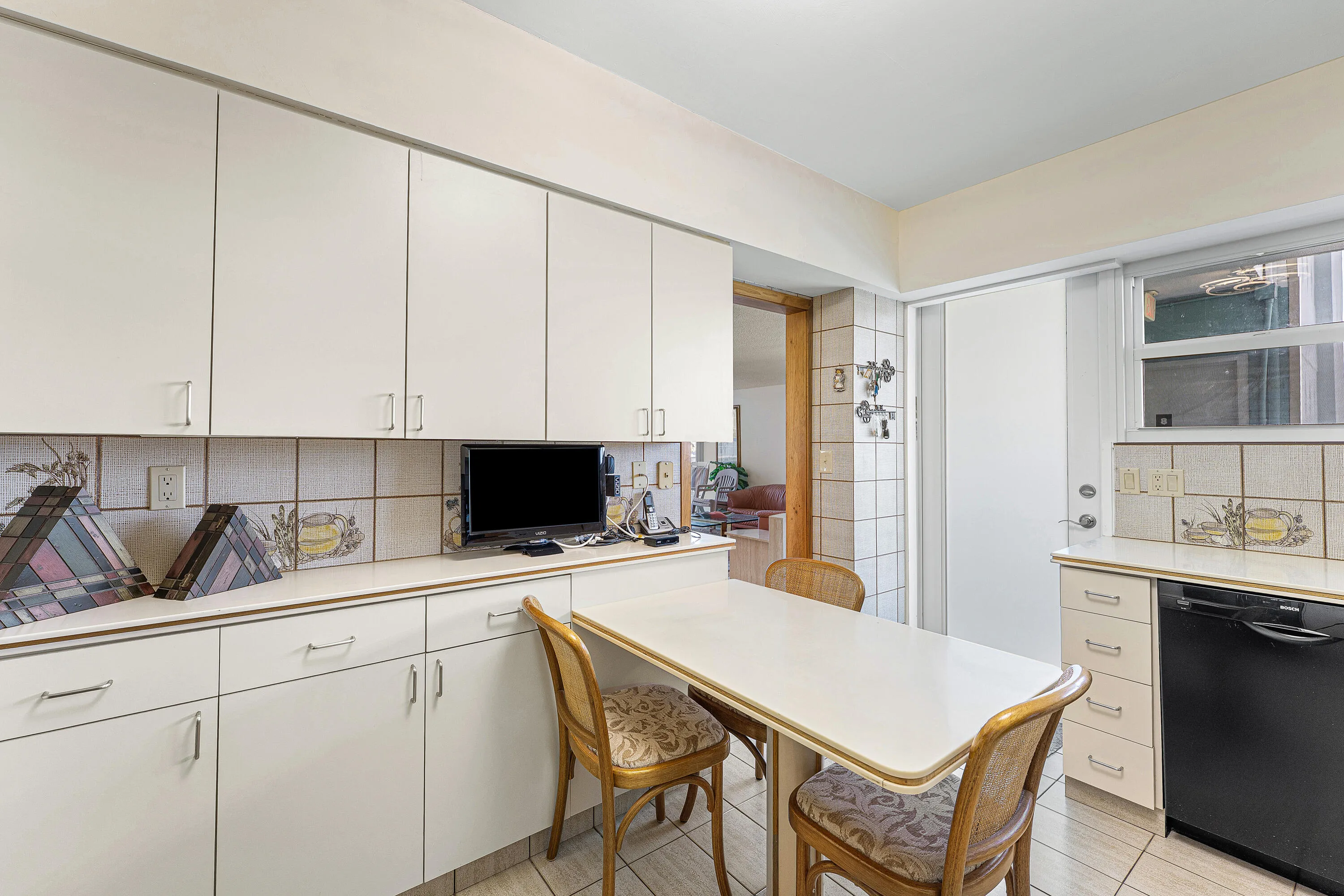 014-1900SouthOceanDrive-812-FortLauderda