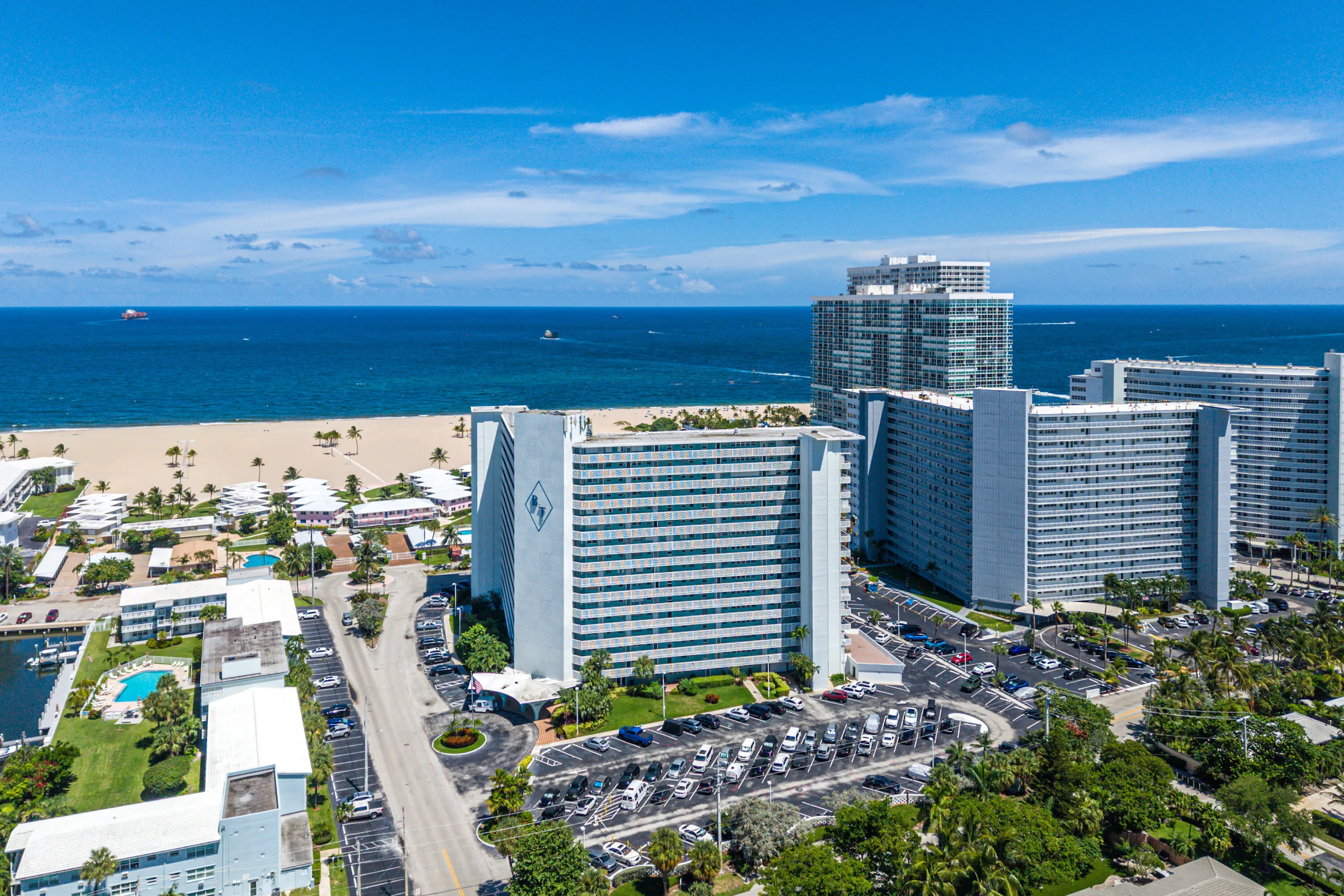 032-1900SouthOceanDrive-812-FortLauderda