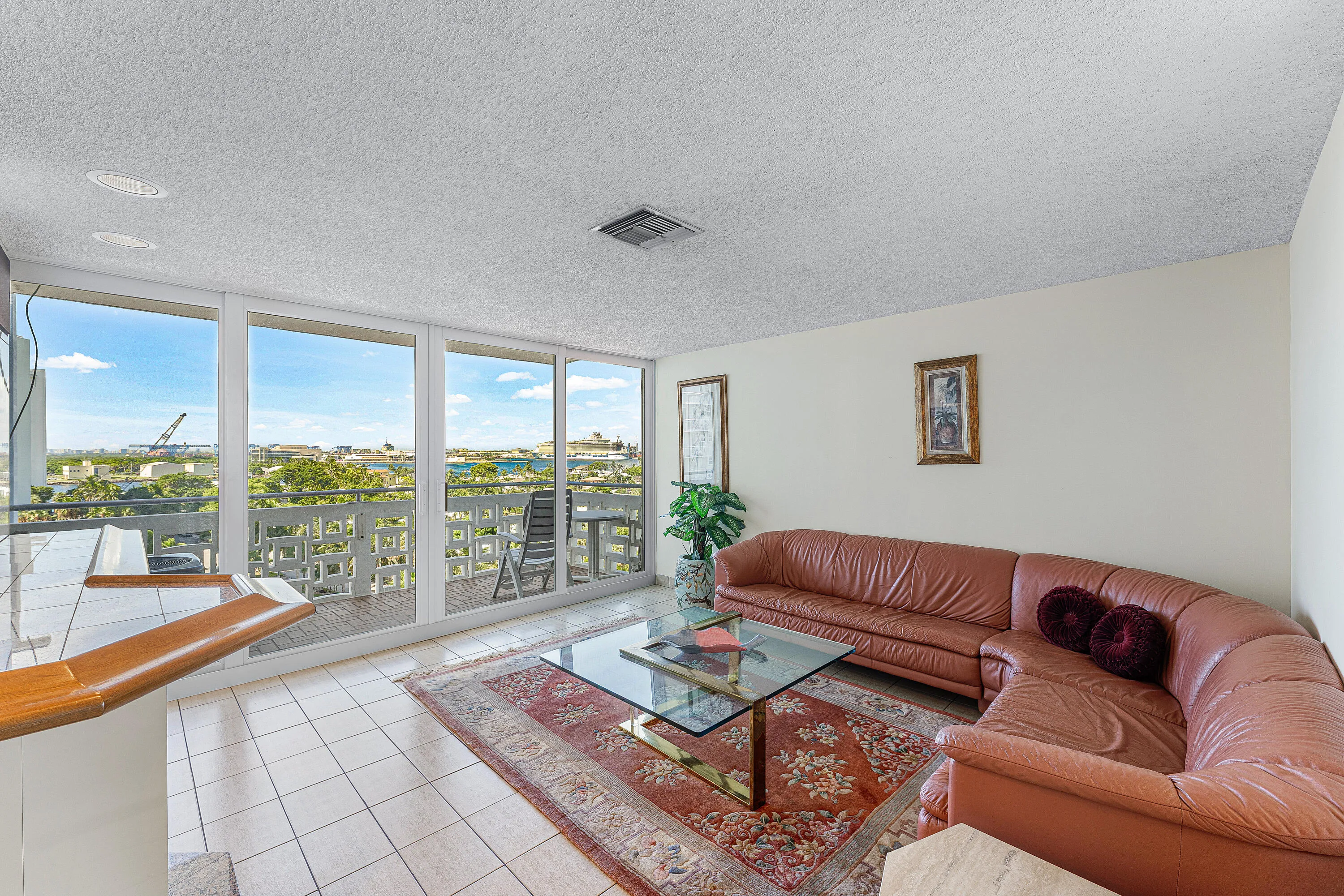 006-1900SouthOceanDrive-812-FortLauderda