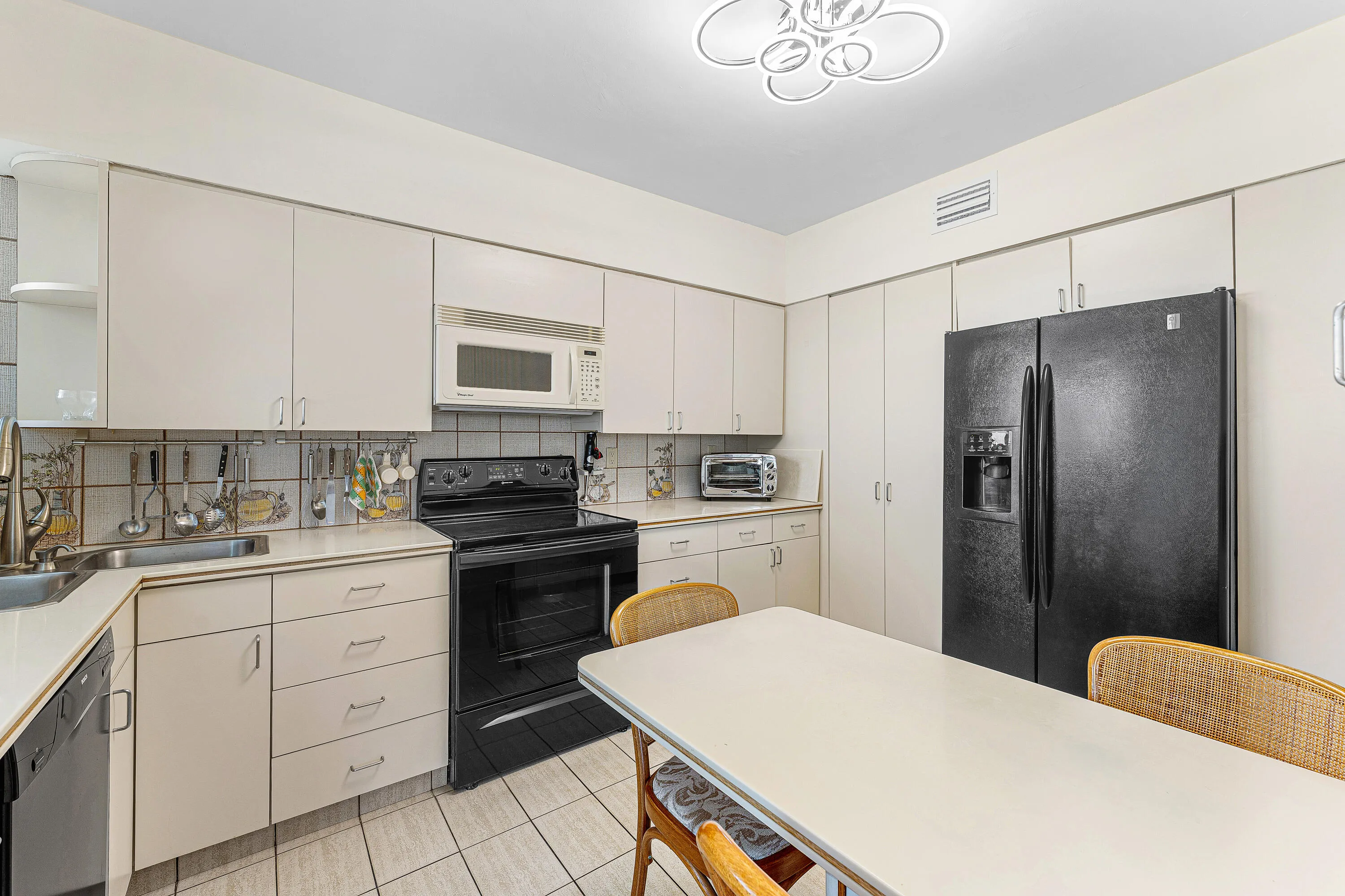 012-1900SouthOceanDrive-812-FortLauderda