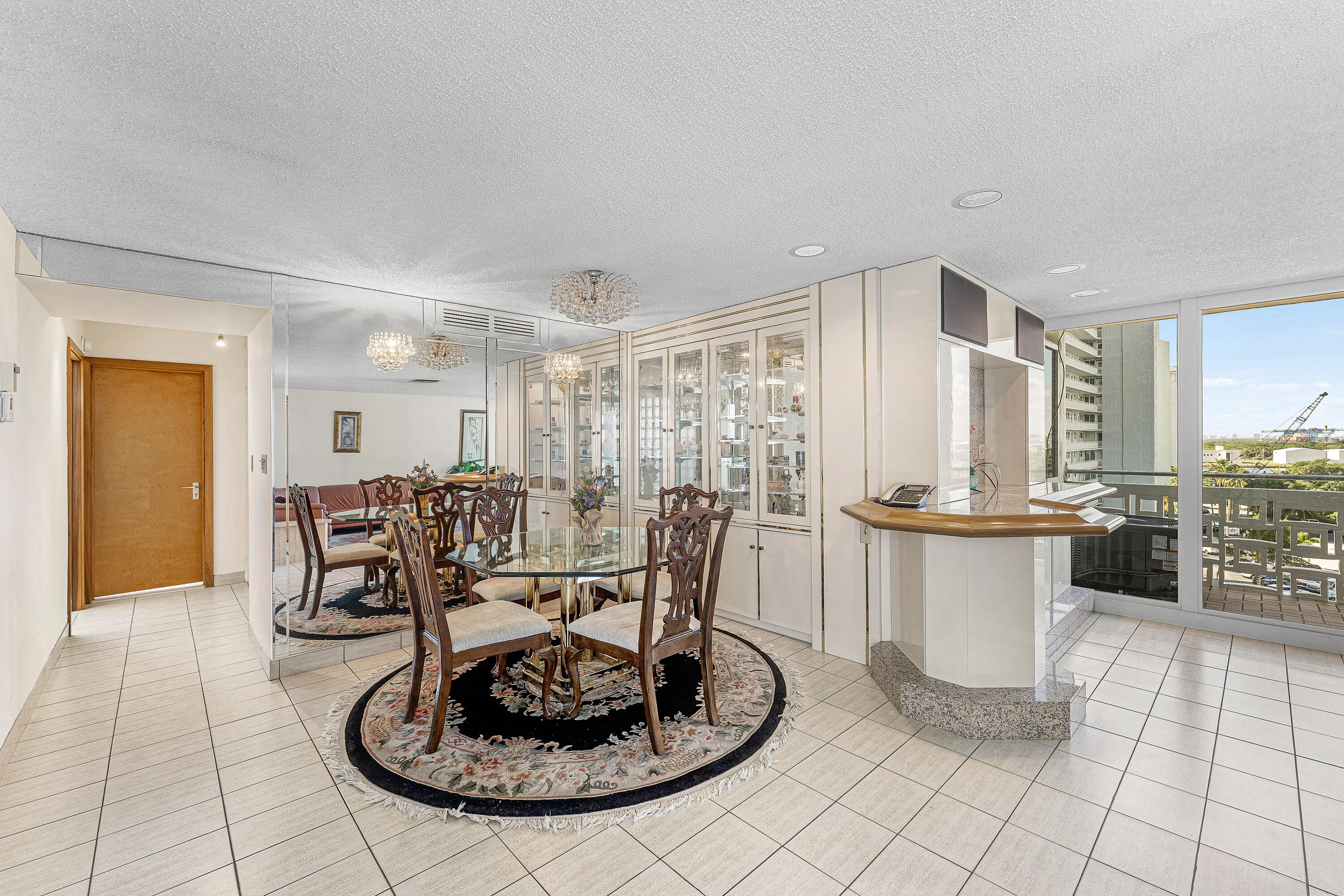 010-1900SouthOceanDrive-812-FortLauderda