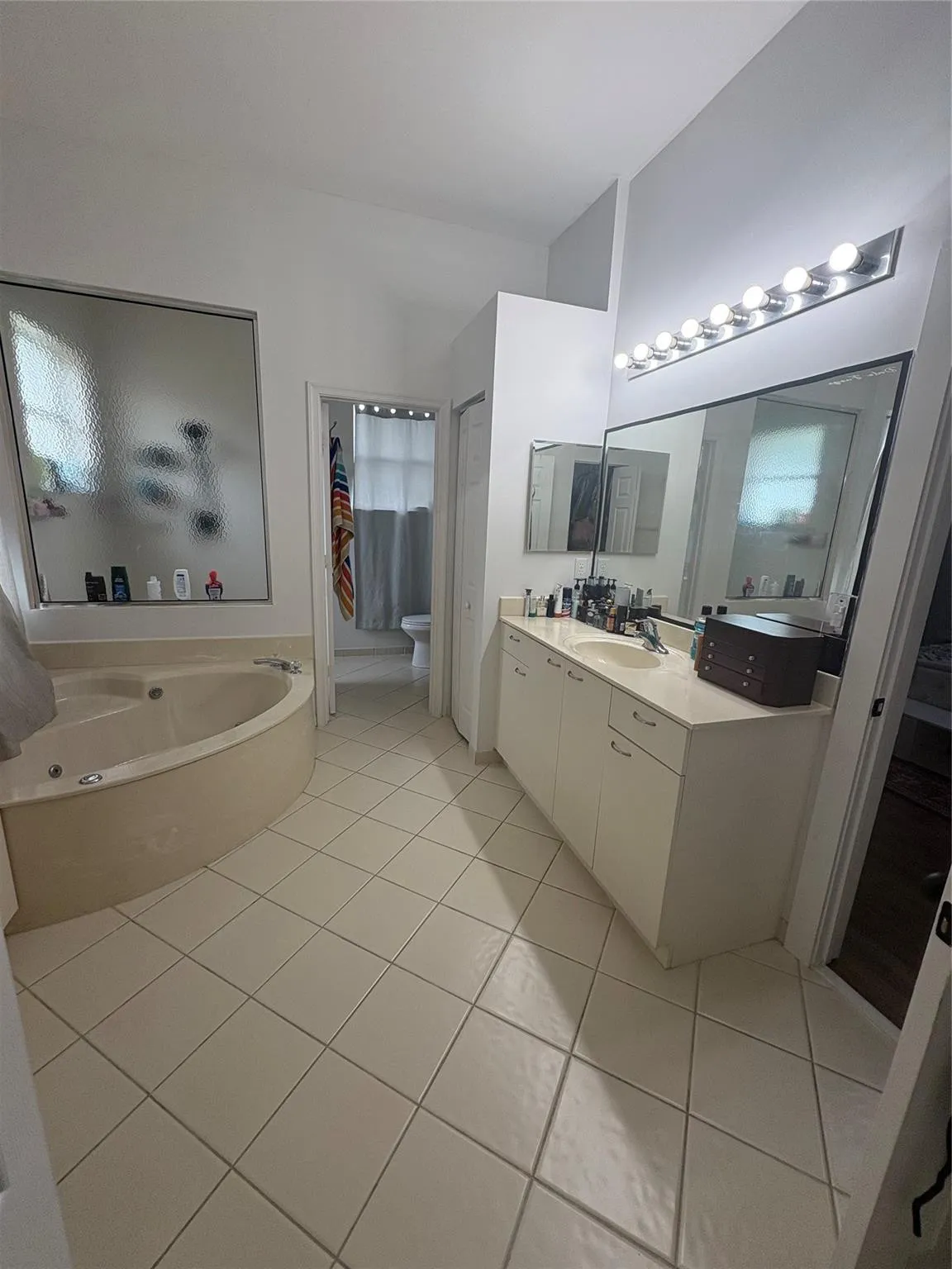 Property photo 44