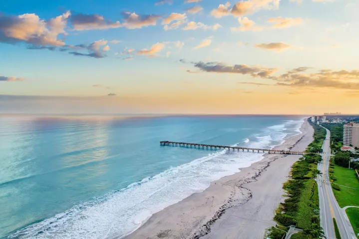 Juno Beach Pier