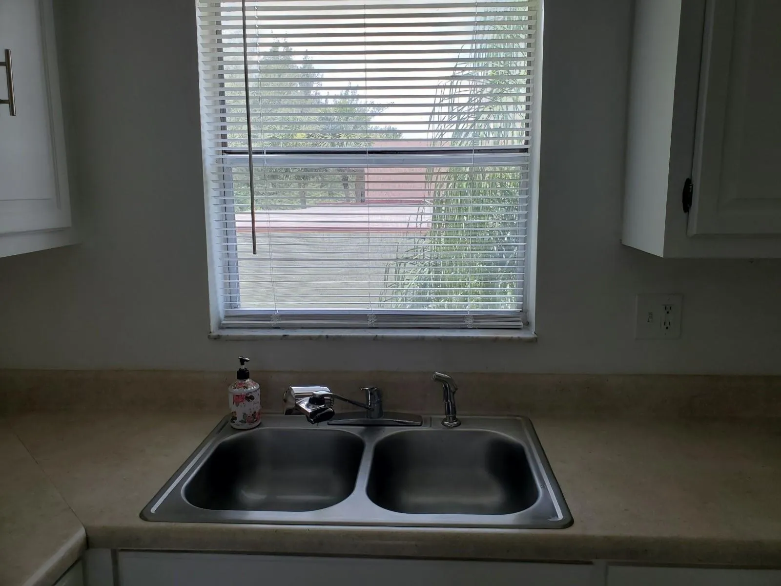 -235 Lake Dora Drive-3-Location
