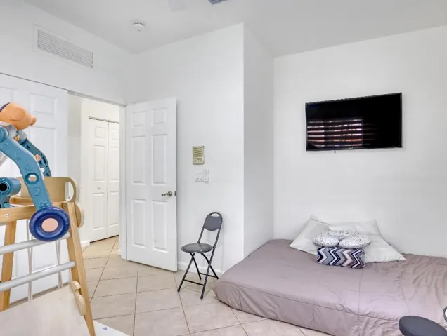 1st floor play room