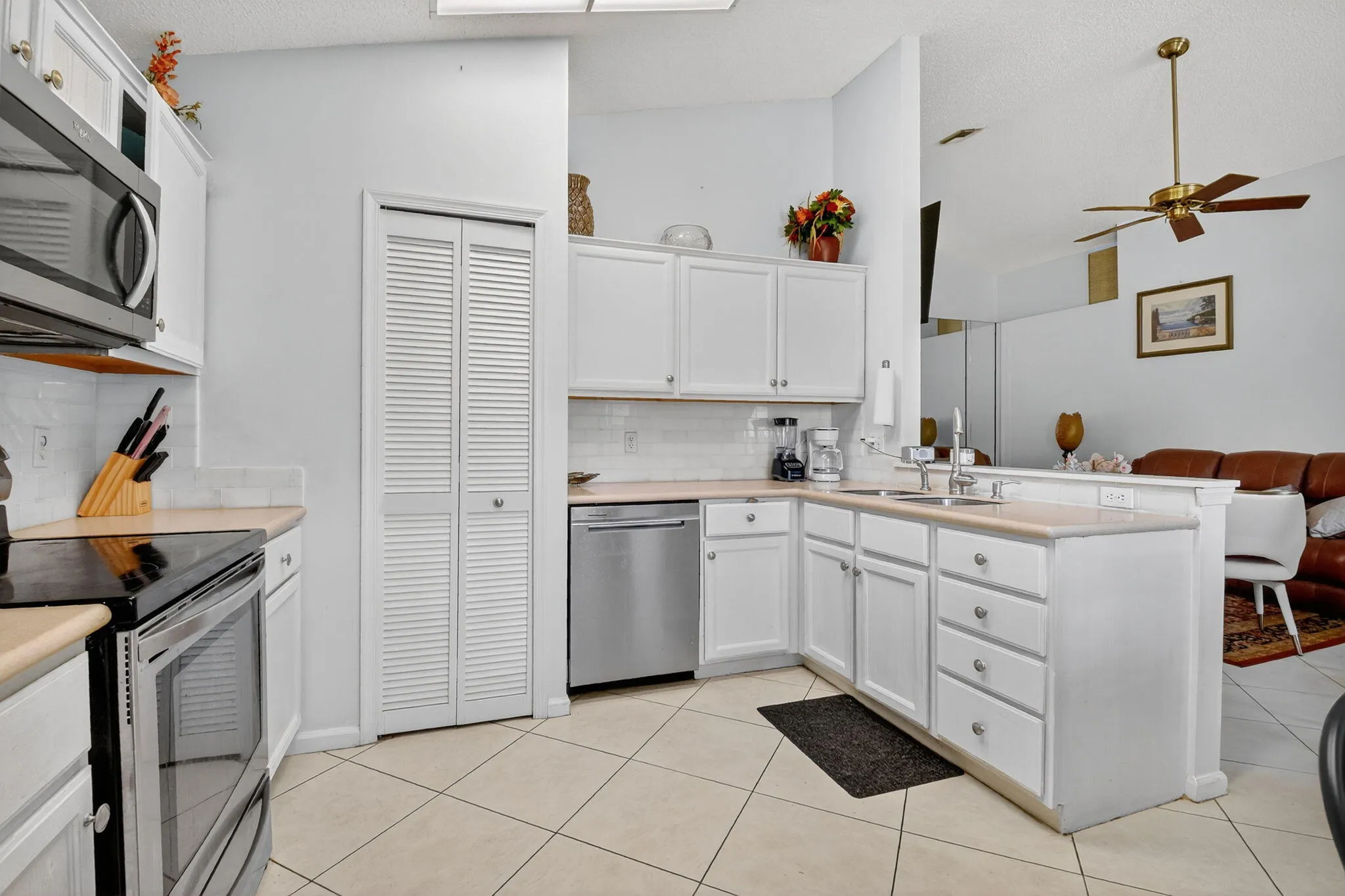 Property photo 28