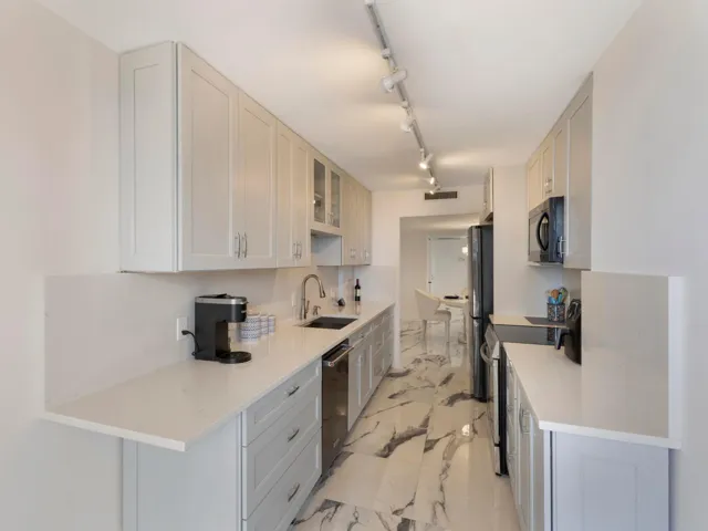 Kitchen 2