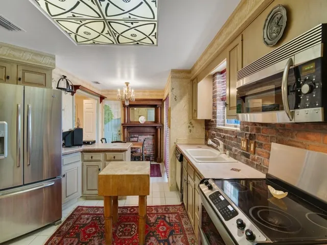 Actual Kitchen
