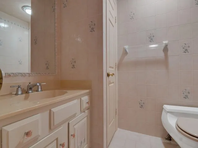 Actual HIS bathroom area