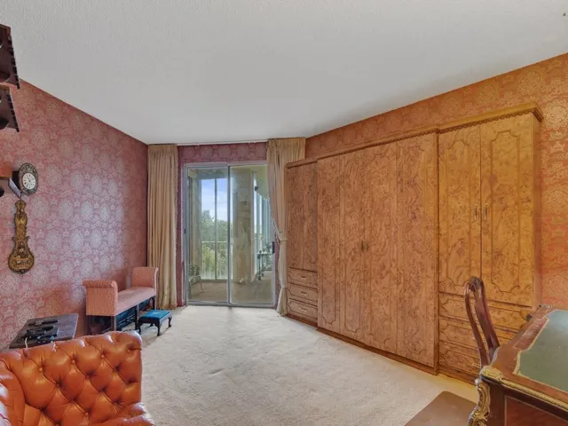 Actual Guest Bedroom setup using a Murphy Bed & Desk