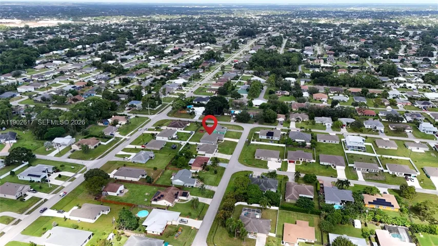 port-st-lucie-aerial-view-modern-home by-jusesky-cuesta.jpg