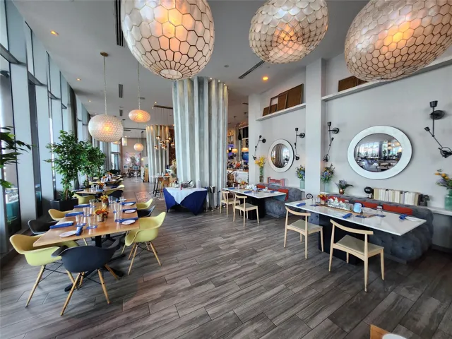 Building Restaurant