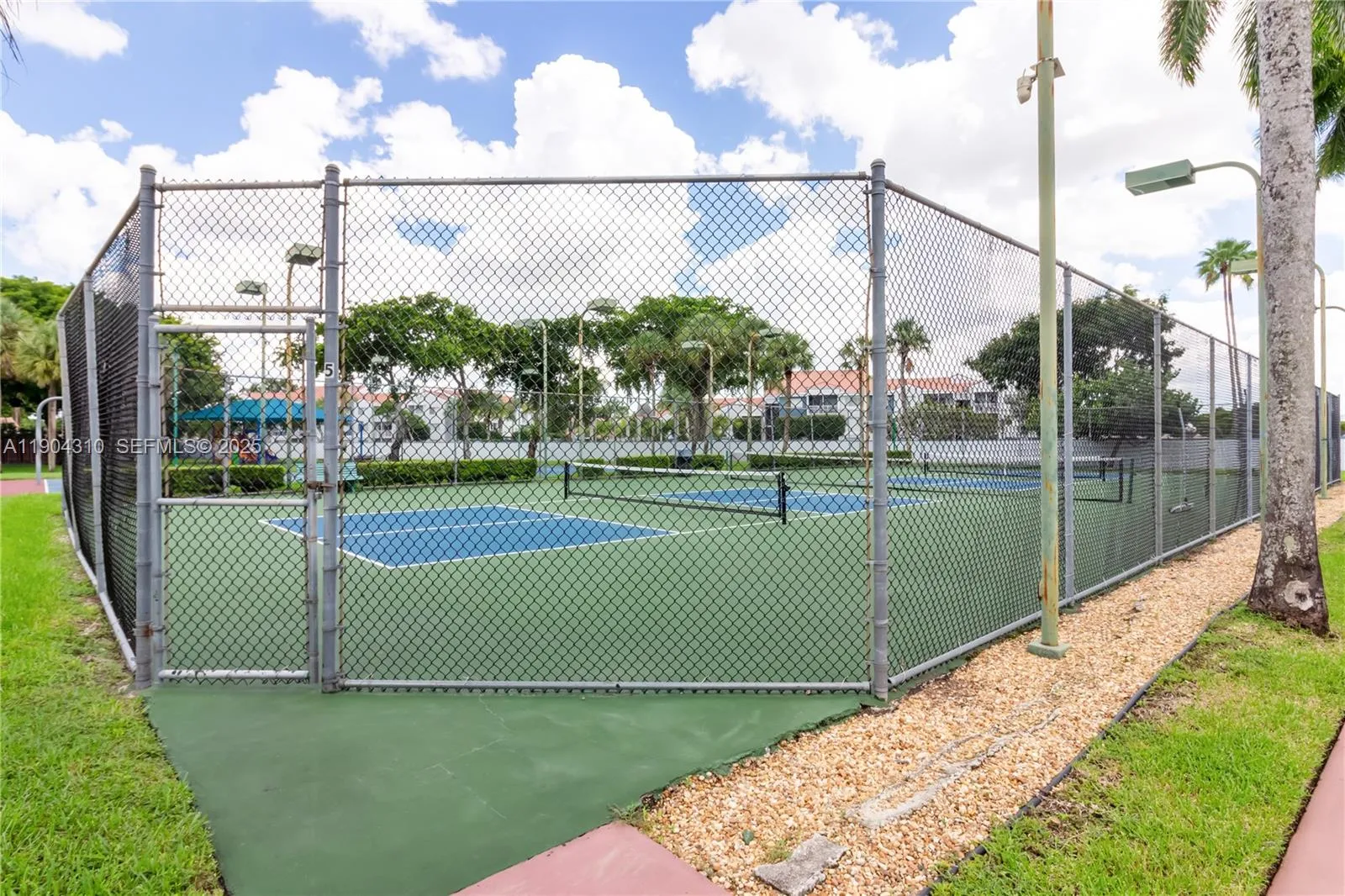 Property photo 38