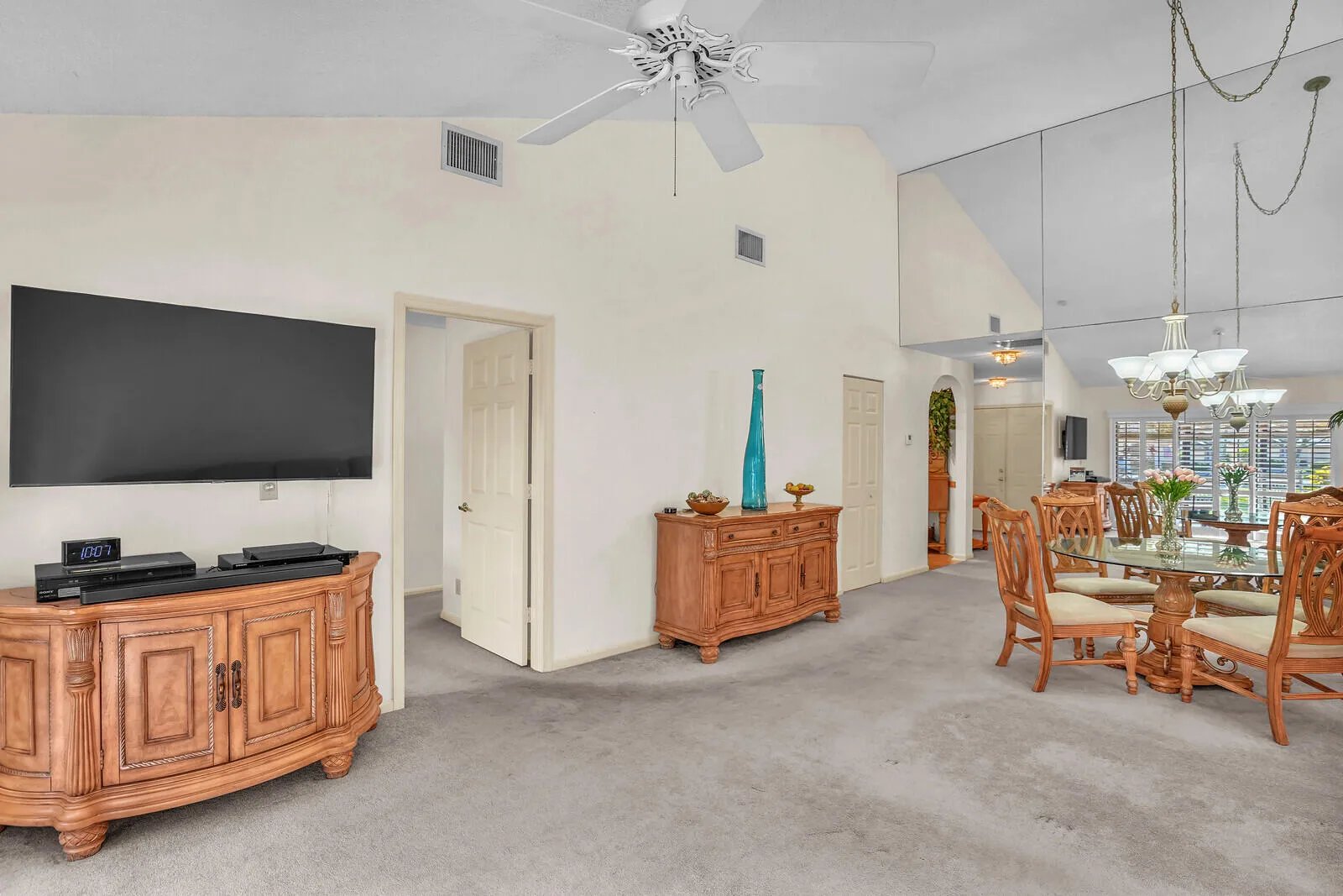 Living Room 4