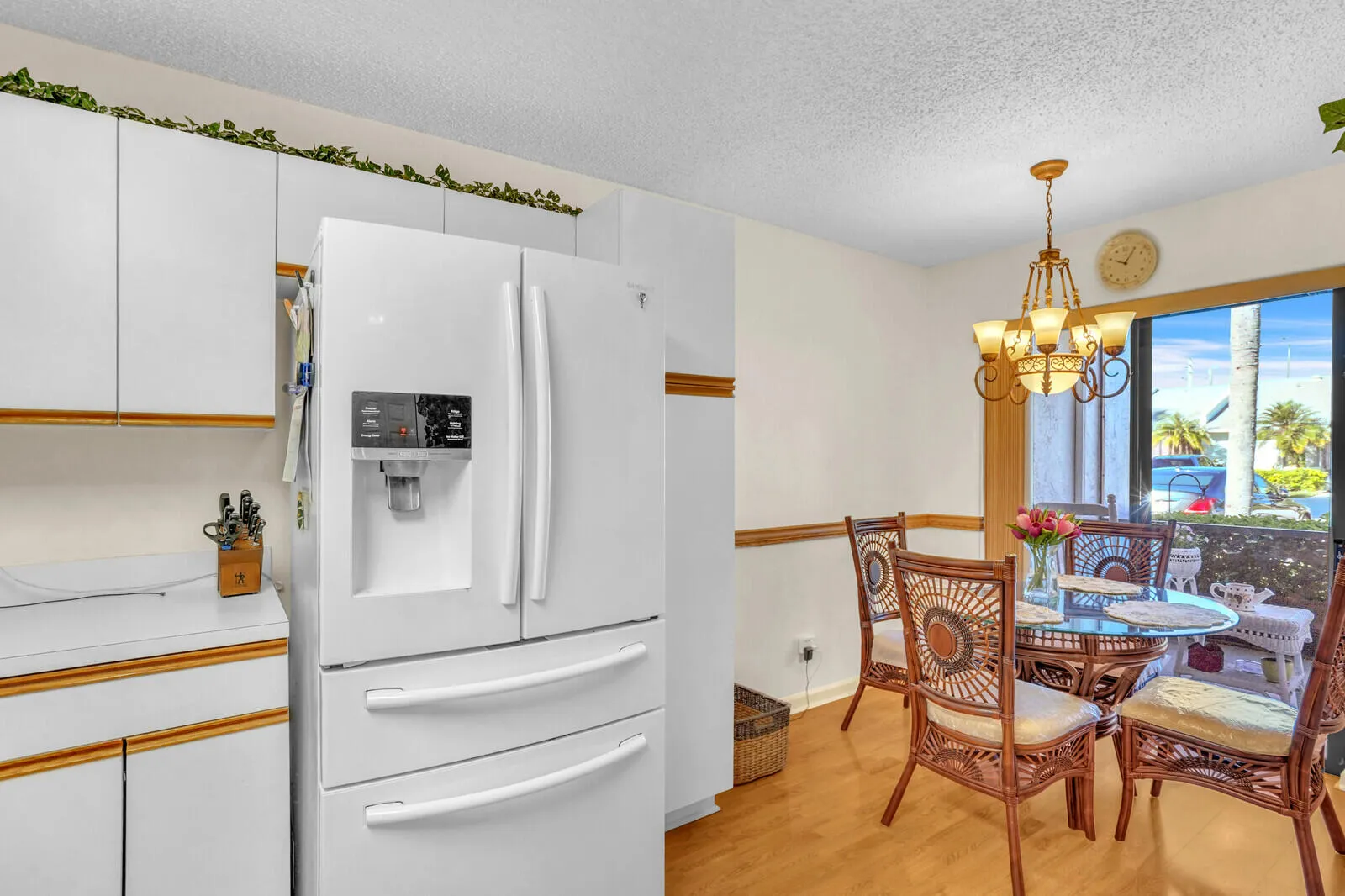 Breakfast Room