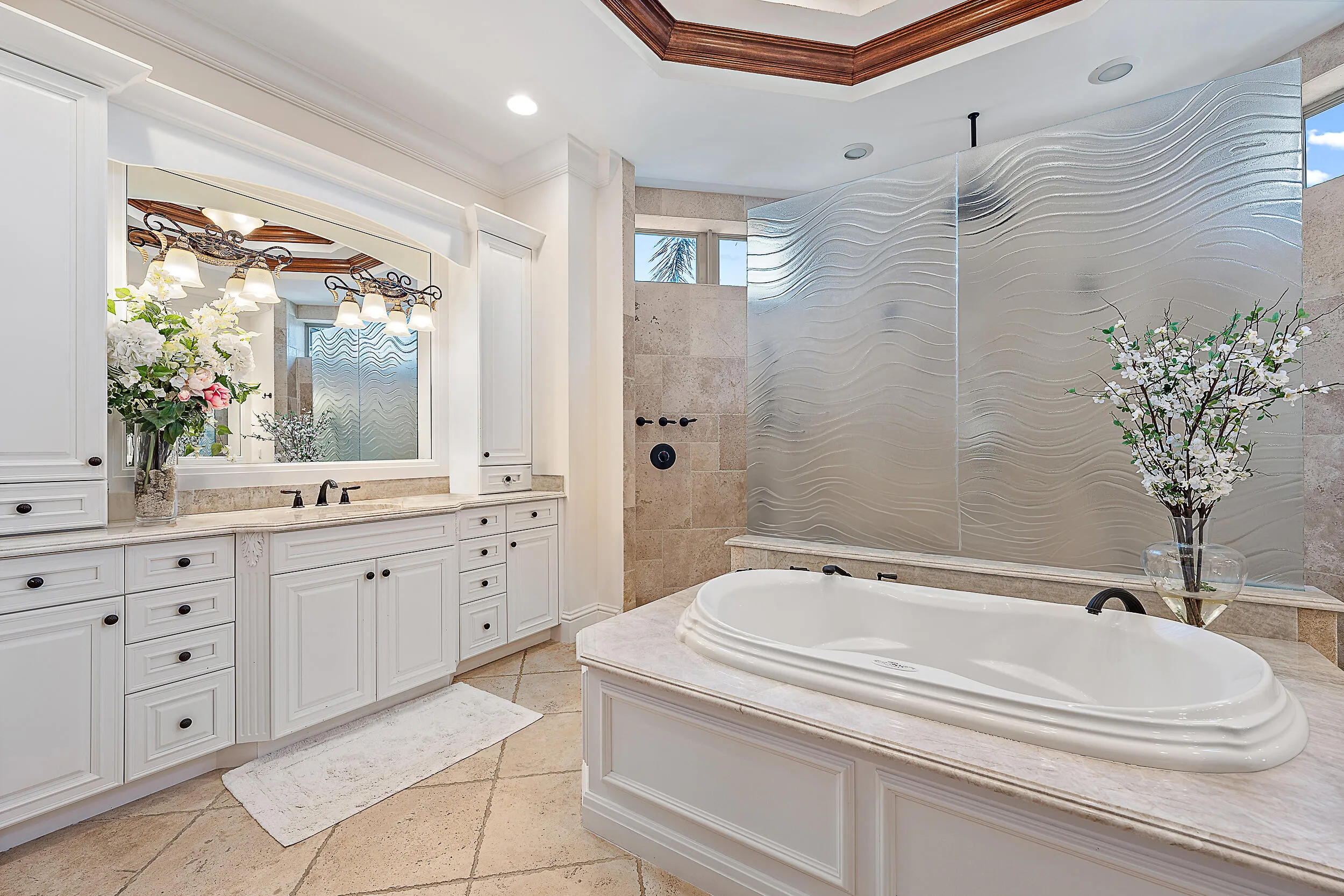 Master Suite Bathroom