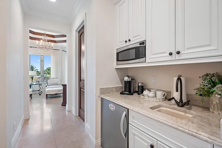 Master Suite Kitchenette
