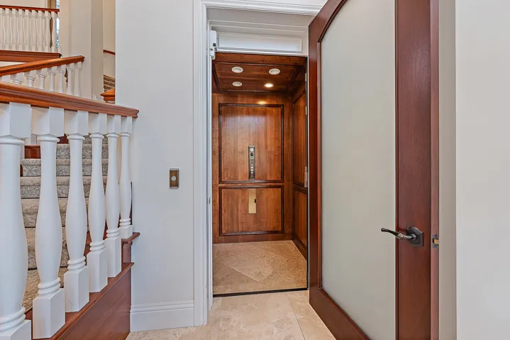 Elevator