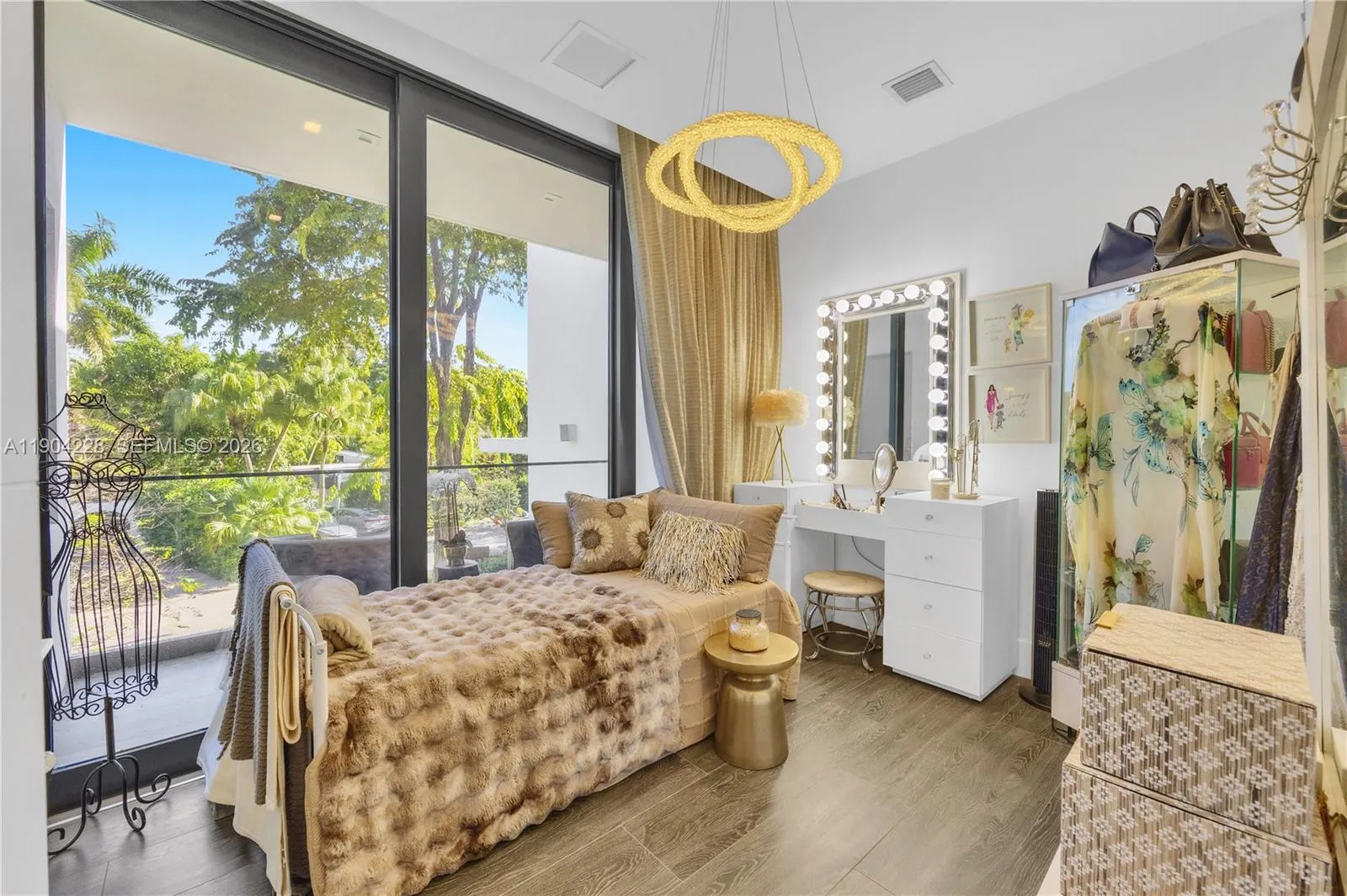Property photo 32