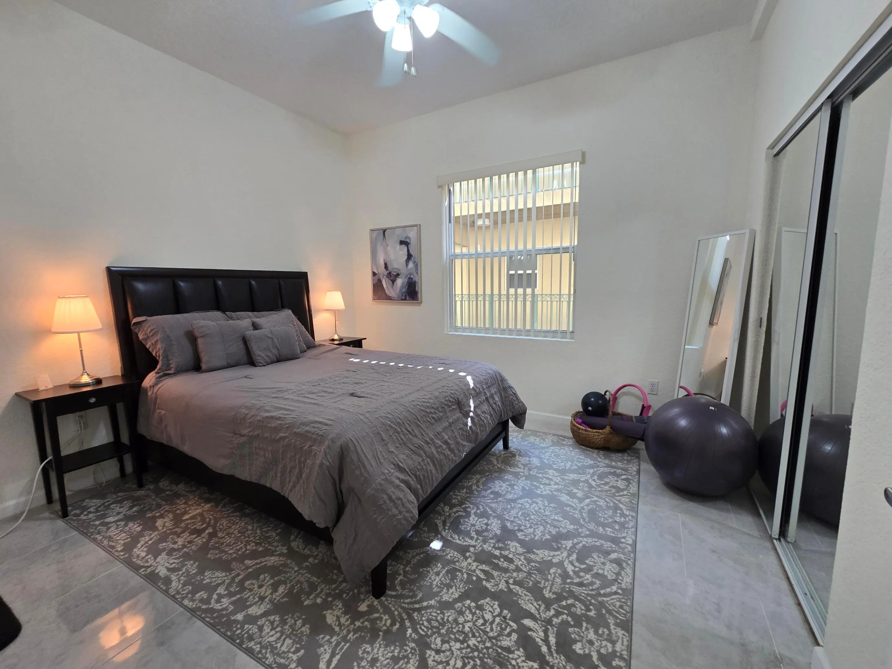 Guest bedroom