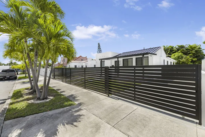 3-web-or-mls-2244-sw-10th-st