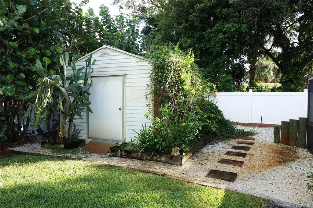 Property photo 32