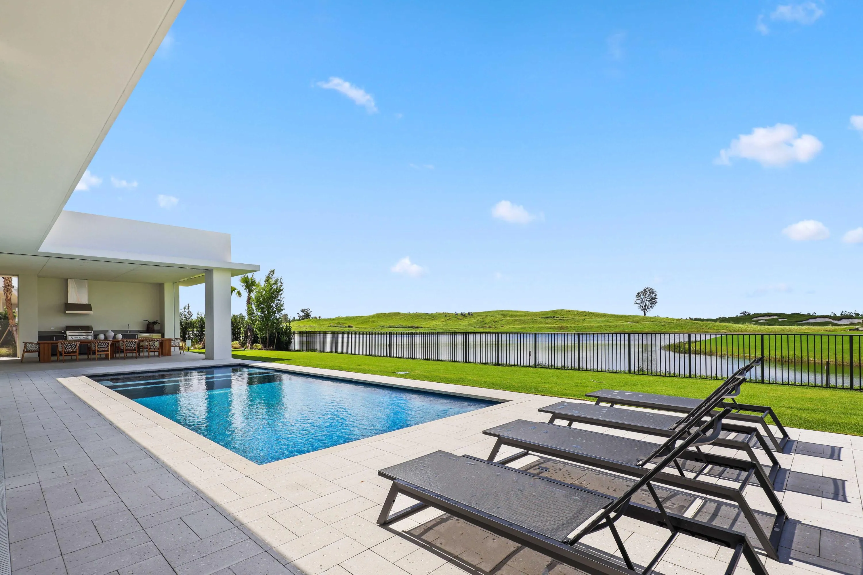 Swimming Pool & Spa
