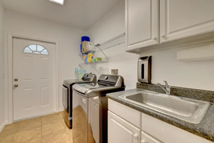 LAUNDRY ROOM / SINK