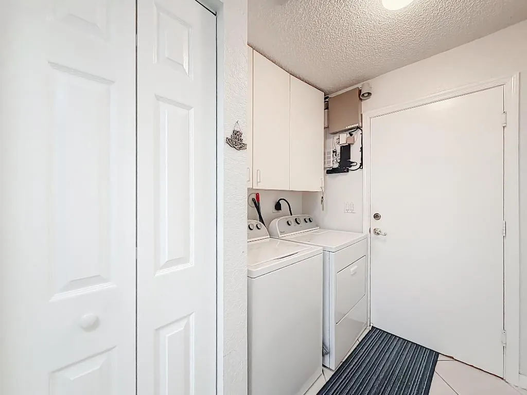 6174 Caladium Road-60