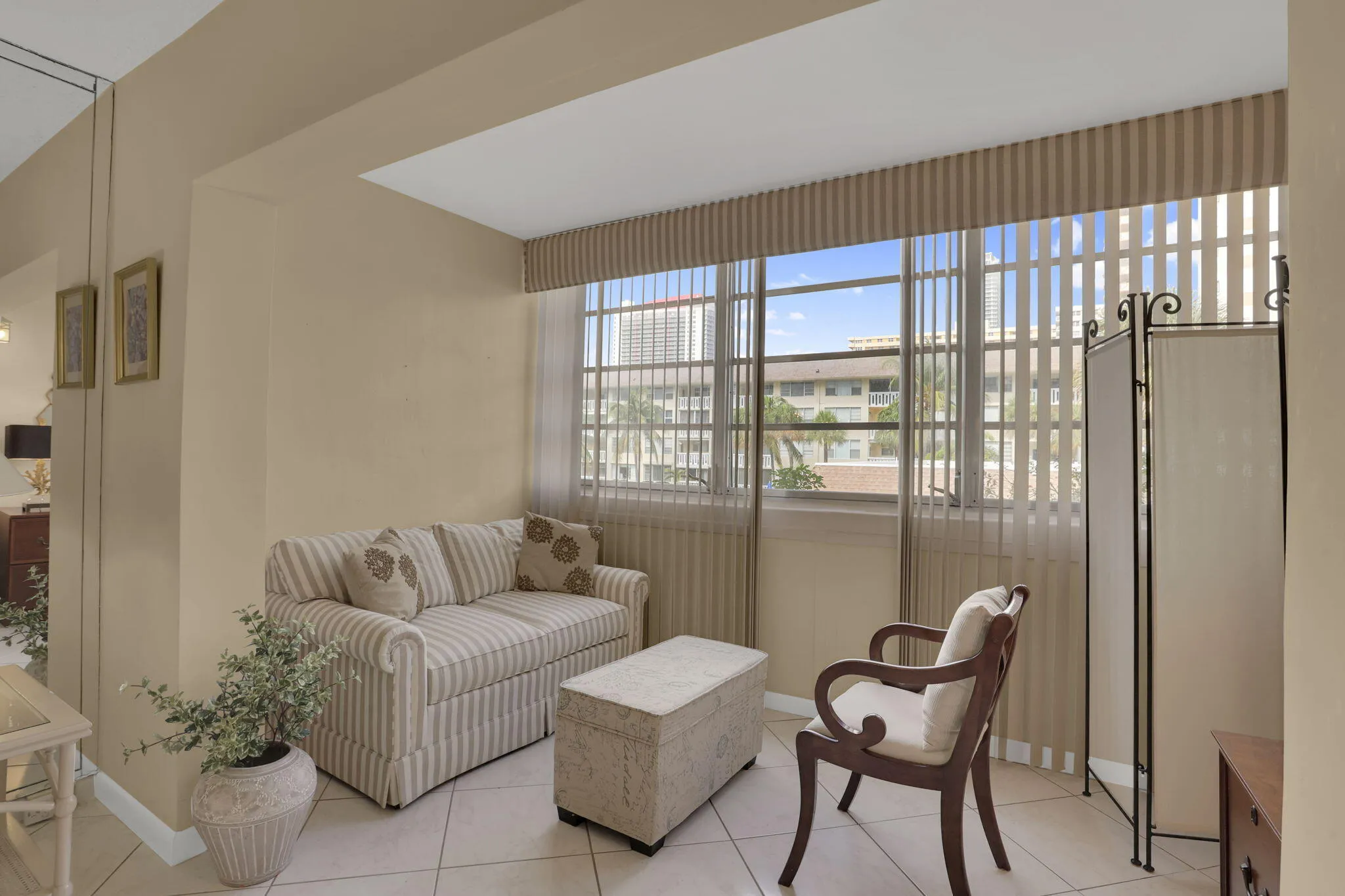 Patio converted to Den/office can be coverted back with sliding doors