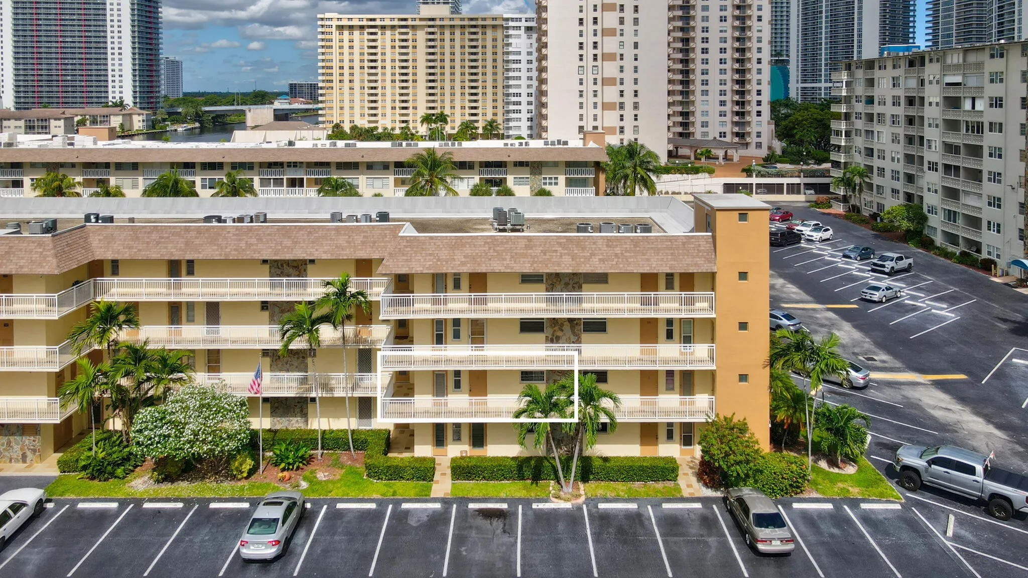 Jamaica Building
