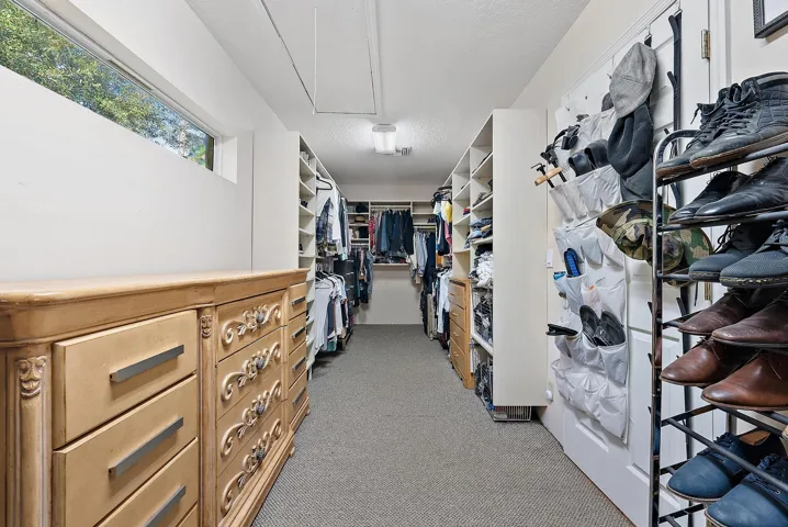16338 Alexander Run-25