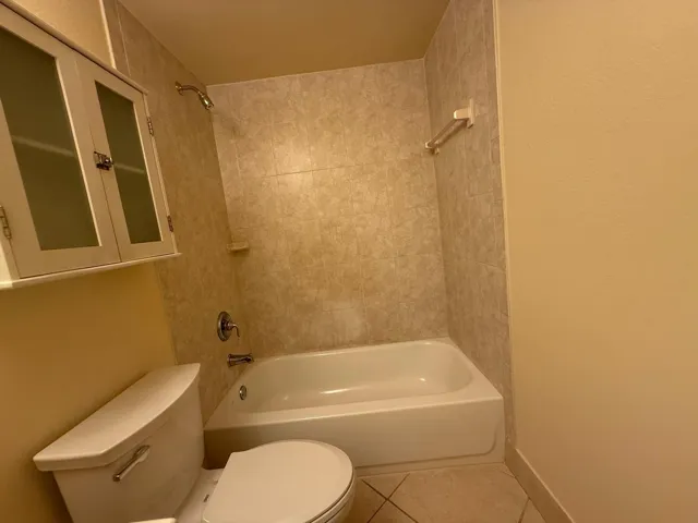 Main bathroom tub view
