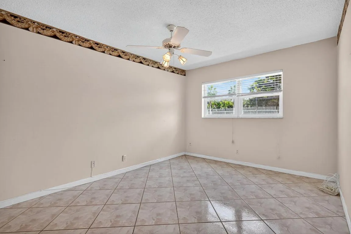 28-web-or-mls-018_8H3A5795