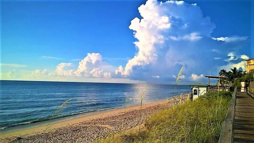 Lantana Beach photo