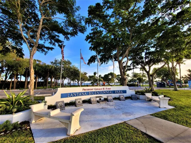 Lantana park