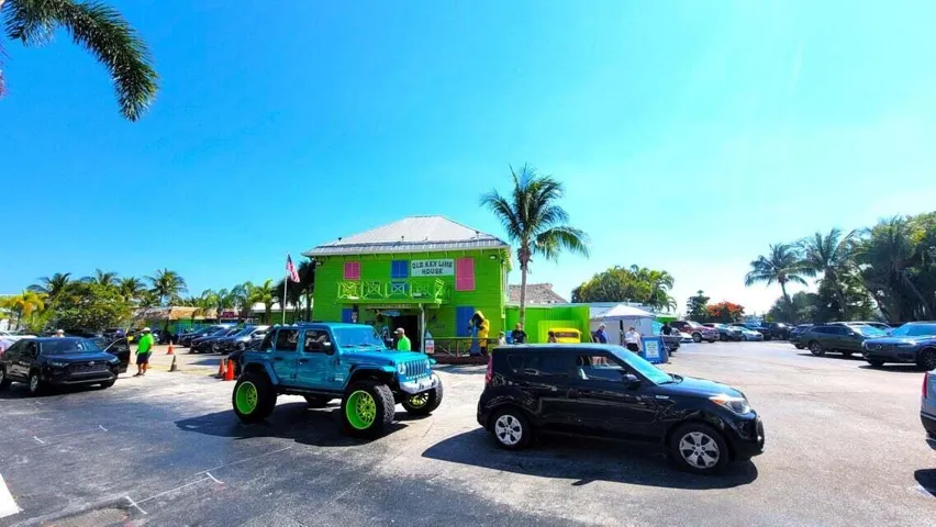 Old Key Lime House Restaurant in downtown Lantana on the intracoastal!