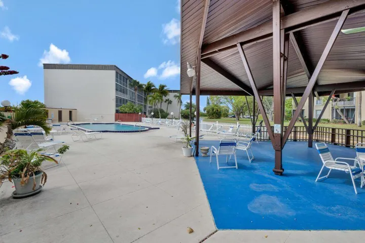 Hidden Harbour pool area